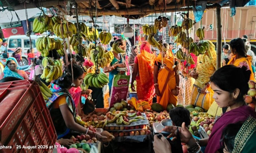 हरितालिका तीज की तैयारी में डूबा पंजवारा, बाजारों में उमड़ी महिलाओं की भीड़