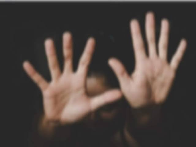 बाराहाट थाना में तैनात चौकीदार ने किशोरी के साथ किया दुष्कर्म,गिरफ्तार।
