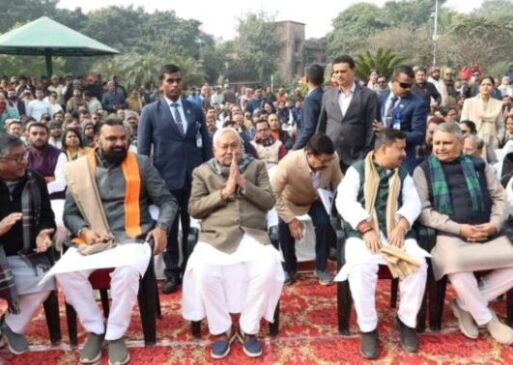 मुख्यमंत्री नीतीश कुमार ने स्व. नवीन किशोर सिन्हा की पुण्य तिथि पर दी श्रद्धांजलि