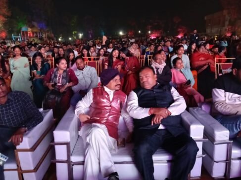 सुल्तानगंज के एन.एन. इंटरनेशनल स्कूल में 13वां वार्षिक समारोह धूमधाम से आयोजित, IPS मिथलेश कुमार रहे मुख्य अतिथि